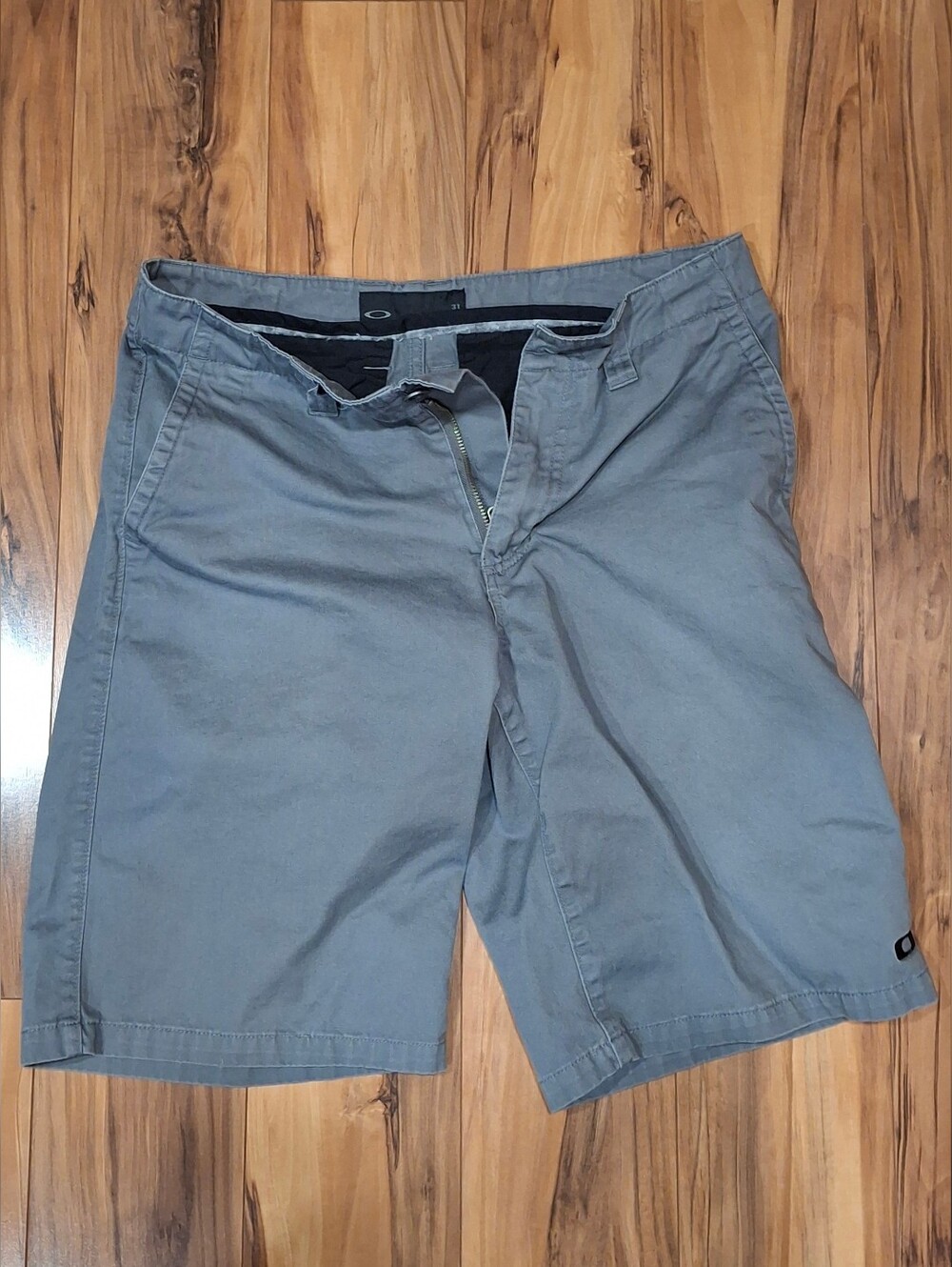 Oakley Men's Slate Gray Flat-Front Casual Shorts Waist 31